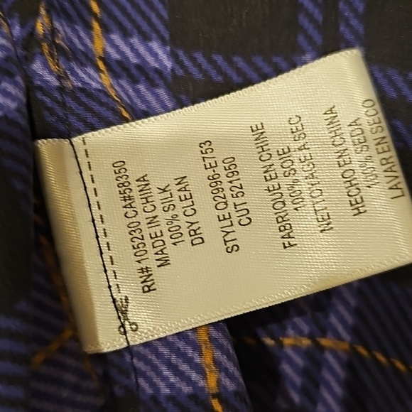 EQUIPMENT Top - Picture 8 of 9